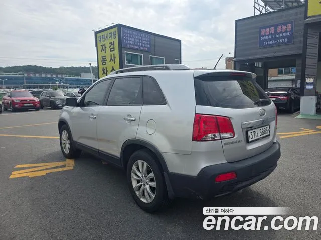 Kia Sorento 2009 thumb 8