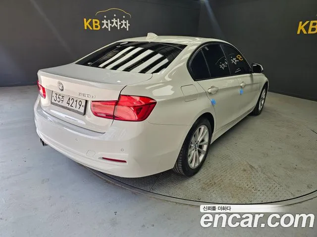 BMW 3 серии 2017 thumb 7