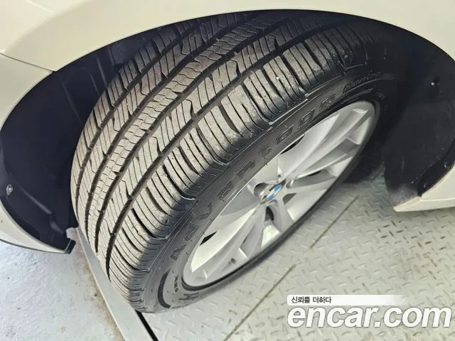 BMW 3 серии 2017 thumb 11
