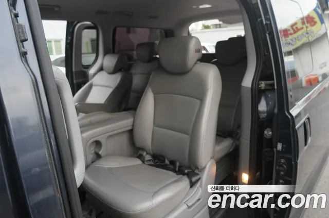 Hyundai Starex 2017 thumb 7