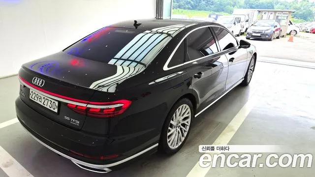 Audi A8 2020 thumb 12