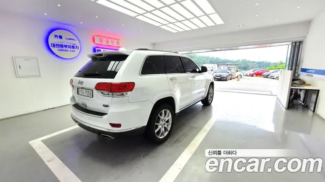 Jeep Grand Cherokee 2015 thumb 7