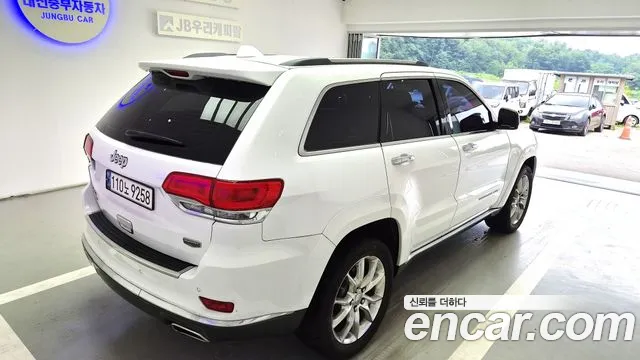 Jeep Grand Cherokee 2015 thumb 12