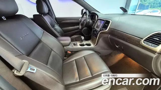 Jeep Grand Cherokee 2015 thumb 11