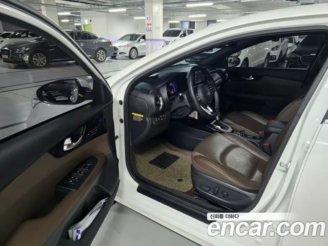 Kia K3 2019 thumb 4