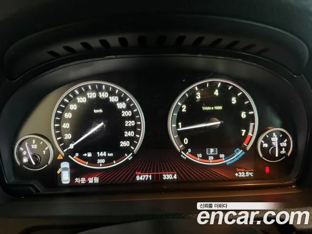 BMW 5 серии Gran Turismo 2012 thumb 3