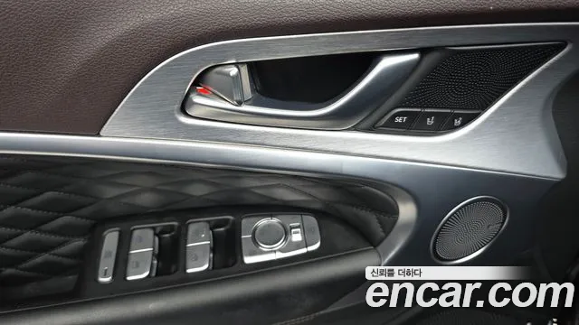 Genesis G70 2018 thumb 12