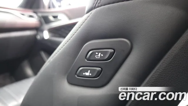 Genesis G70 2018 thumb 11