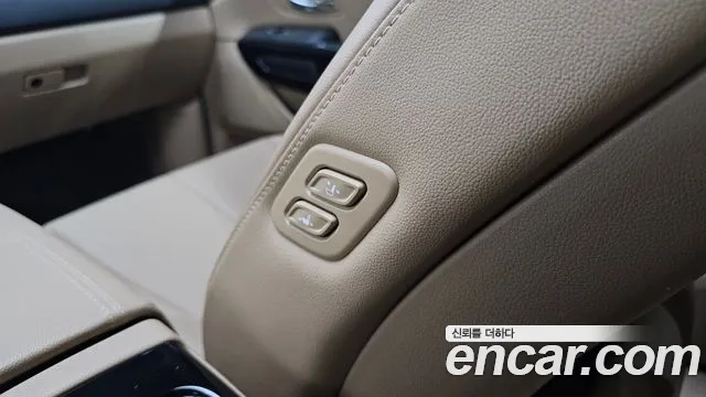 Kia Carnival 2017 thumb 9