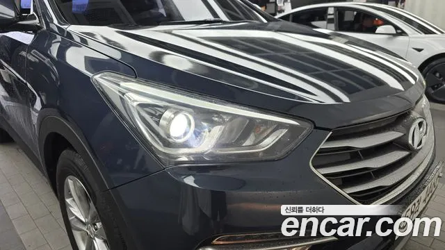 Hyundai Santafe 2018 thumb 11