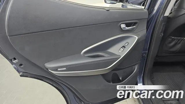 Hyundai Santafe 2018 thumb 7