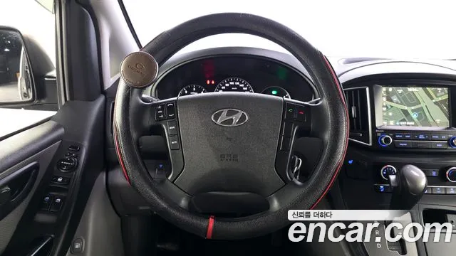 Hyundai Staria 2017 thumb 11