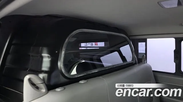 Hyundai Staria 2017 thumb 2