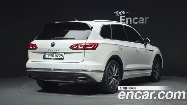 Volkswagen Touareg 2023 thumb 4