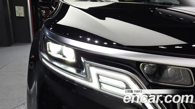 Kia Carnival 2021 thumb 3