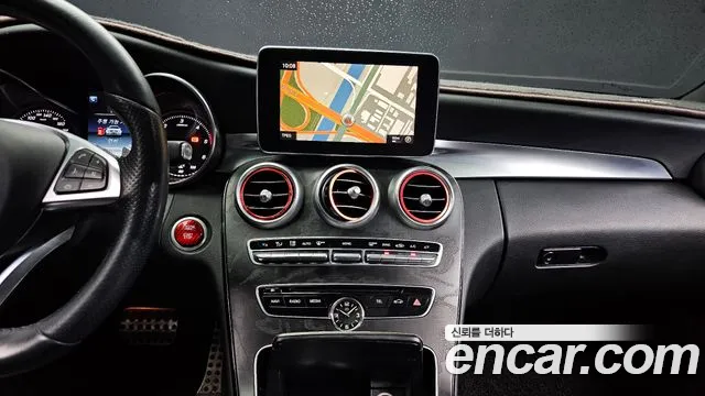 Mercedes-Benz C-Class 2017 thumb 2