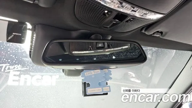 Mercedes-Benz C-Class 2017 thumb 5