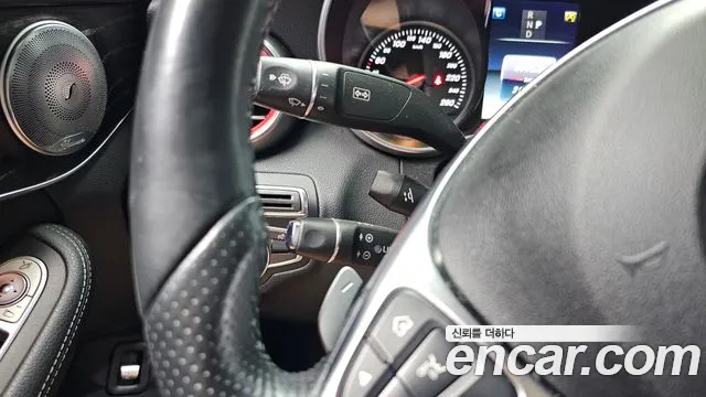 Mercedes-Benz C-Class 2017 thumb 6