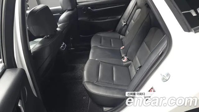 Hyundai Grandeur 2016 thumb 2