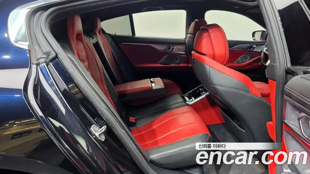 BMW 8 серии 2021 thumb 9