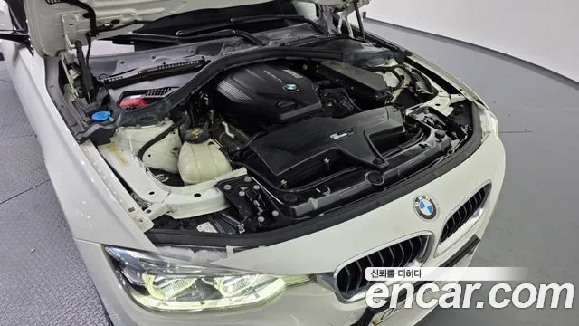 BMW 3 серии 2018 thumb 7