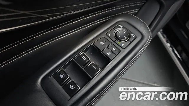 Lexus LS 500 2022 thumb 12