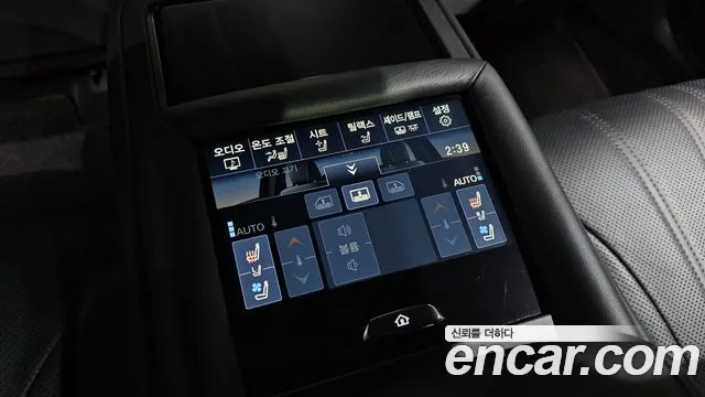 Lexus LS 500 2022 thumb 6