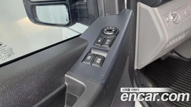 Hyundai Solati 2025 thumb 7