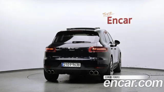 Porsche Macan 2016 thumb 5
