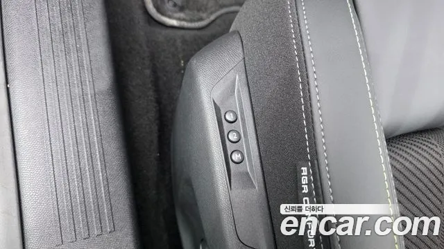 Peugeot 308 2024 thumb 4