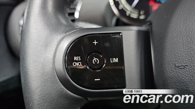 Mini Cooper Clubman 2023 thumb 11