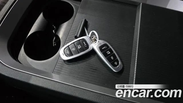 Hyundai Staria 2022 thumb 9