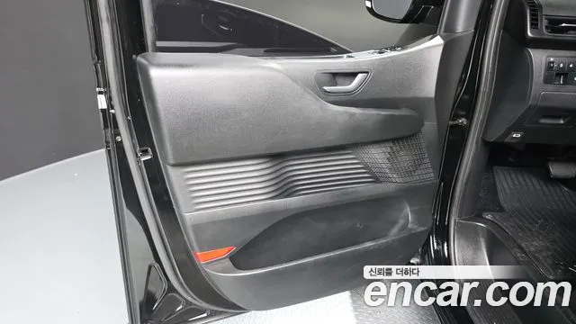 Hyundai Staria 2022 thumb 11