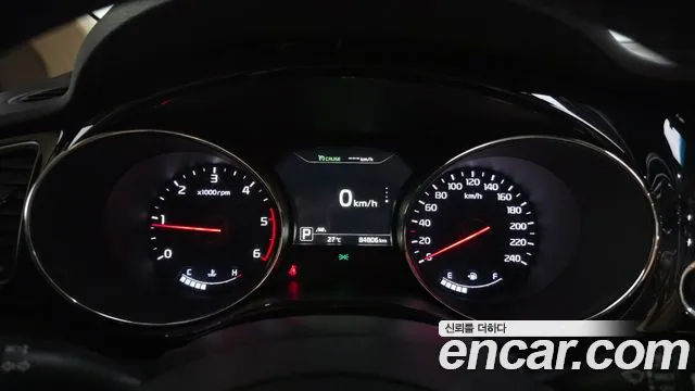 Kia Carnival 2017 thumb 9