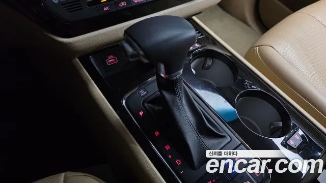 Kia Carnival 2017 thumb 5