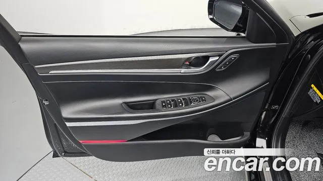 Hyundai Grandeur 2017 thumb 8