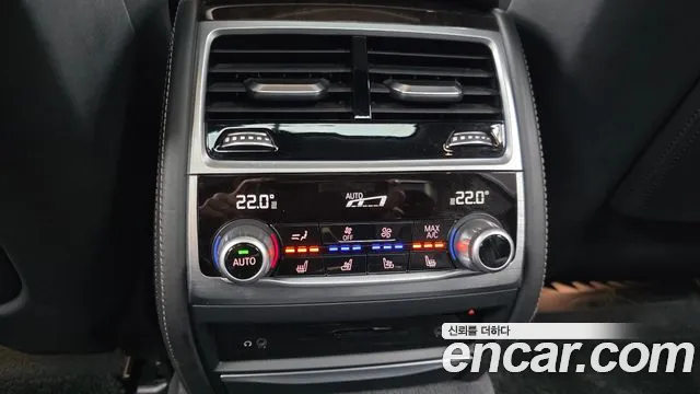 BMW 7 серии 2016 thumb 8