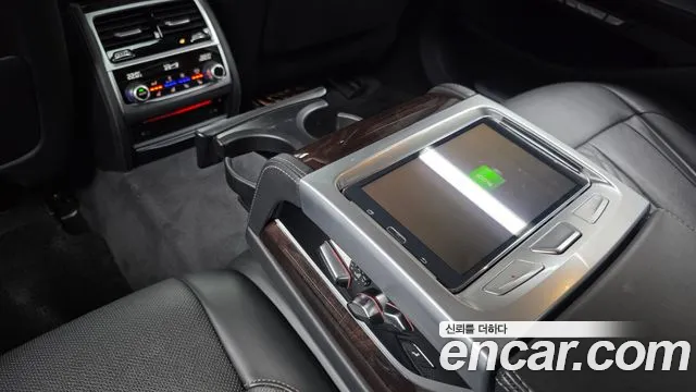BMW 7 серии 2016 thumb 10