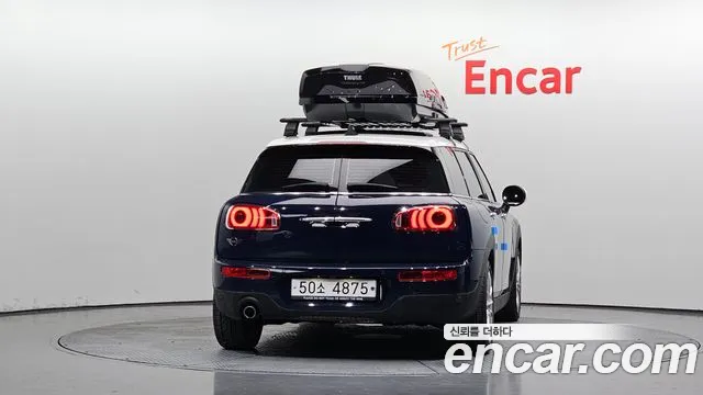 Mini Cooper Clubman 2019 thumb 12