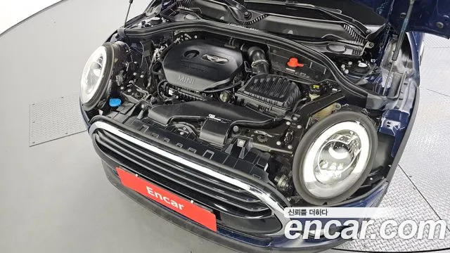 Mini Cooper Clubman 2019 thumb 5