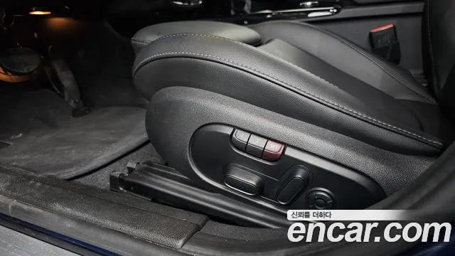 Mini Cooper Clubman 2019 thumb 10