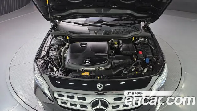Mercedes-Benz A-Класс 2018 thumb 2