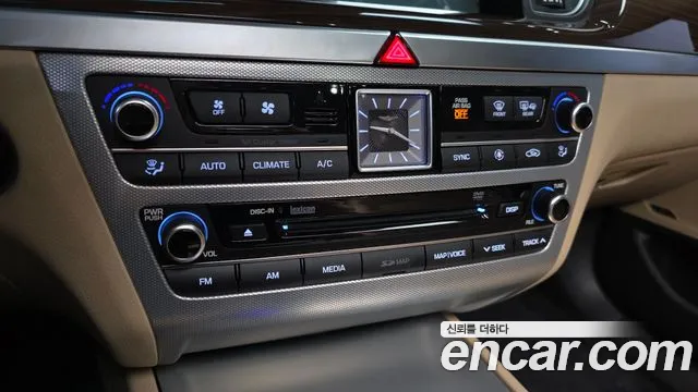Genesis G80 2018 thumb 10