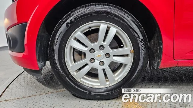 Chevrolet Aveo 2015 thumb 9
