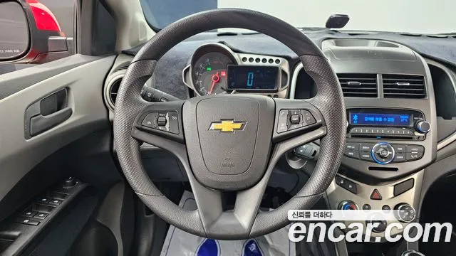 Chevrolet Aveo 2015 thumb 8