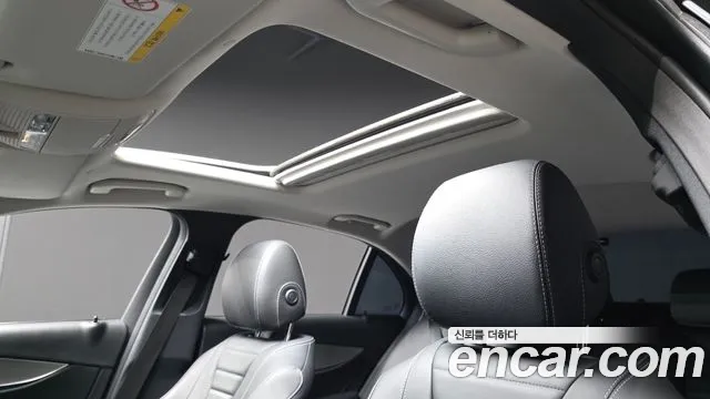 Mercedes-Benz E-Class 2018 thumb 4