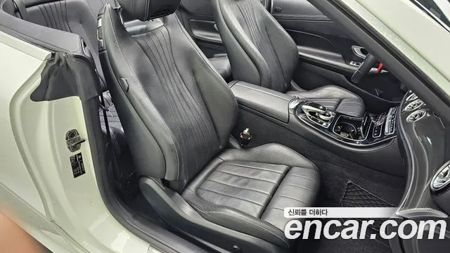 Mercedes-Benz E-Class 2019 thumb 12
