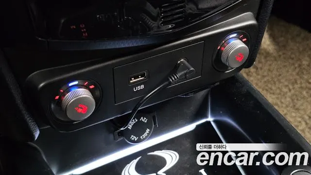 KGM Tivoli Air 2017 thumb 11