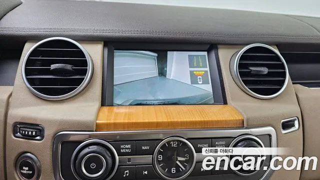 Land Rover Discovery 2014 thumb 10