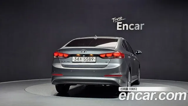 Hyundai AD 2018 thumb 10